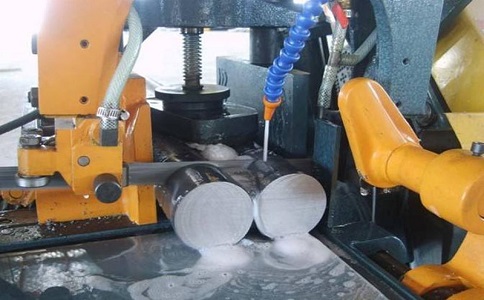 板芙镇卧式带锯床的送料方式有哪几种？